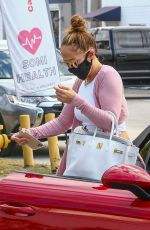 JENNIFER LOPEZ Arrives at a Gym in Miami 01/24/2021