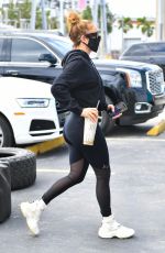 JENNIFER LOPEZ Arrives at a Gym in Miami 01/28/2021