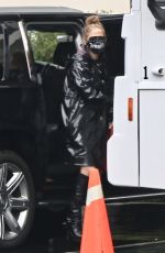 JENNIFER LOPEZ Arrives at a Photoshoot in Paramount 01/29/2021