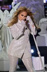 JENNIFER LOPEZ at Dick Clark