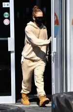 JENNIFER LOPEZ Leaves a Gym in Miami 01/28/2021