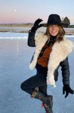 JULIANNE HOUGH - Instagram Photos 01/02/2021