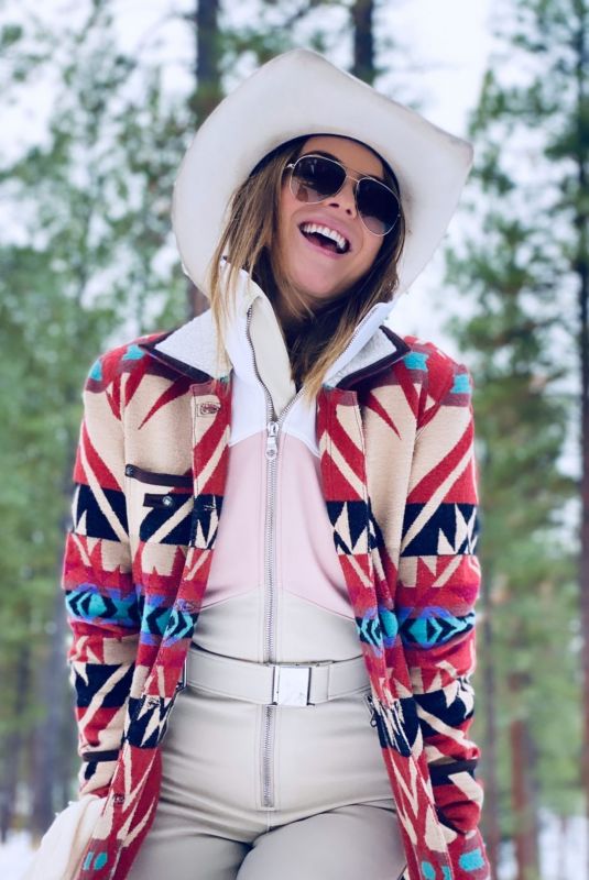 JULIANNE HOUGH - Instagram Photos 01/17/2021