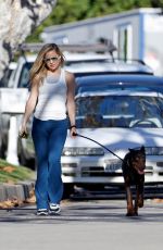 KATE HUDSON Out with Her Dog in Pacific Palisades 01/14/2021