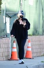 KATHERINE SCHWARZENEGGER Out and About in Brentwood 01/10/2021