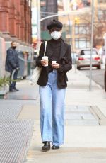 KATIE HOLMES and Emilio Vitolo Jr Out in New York 01/04/2021