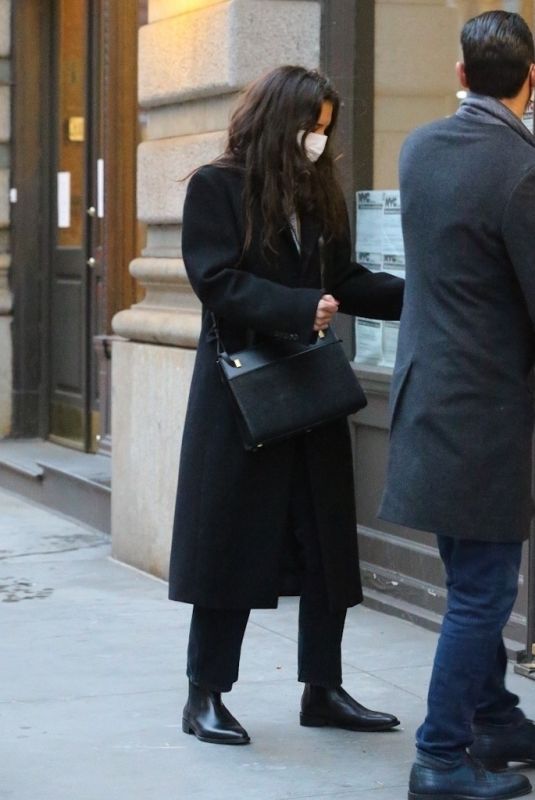 KATIE HOLMES and Emilio Vitolo Jr Out in New York 01/27/2021