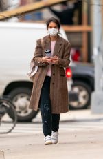 KATIE HOLMES Heading to an Art Studio in New York 01/05/2021