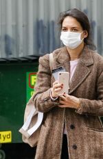 KATIE HOLMES Heading to an Art Studio in New York 01/05/2021