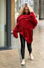 KATIE PRICE Arrives at Leeds Dock 01/19/2021