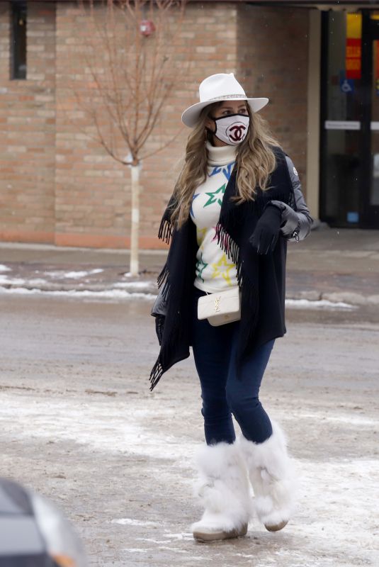 KELLY DODD Out Shopping in Aspen 12/28/2020