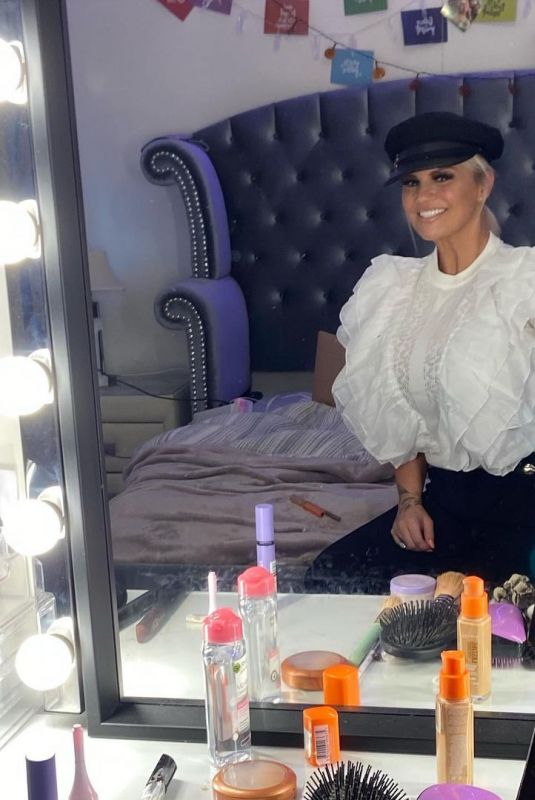 KERRY KATONA - Instagram Photos 01/16/2021