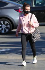 KYLE RICHARDS Leaves CVS Store in Los Angeles 01/08/2021