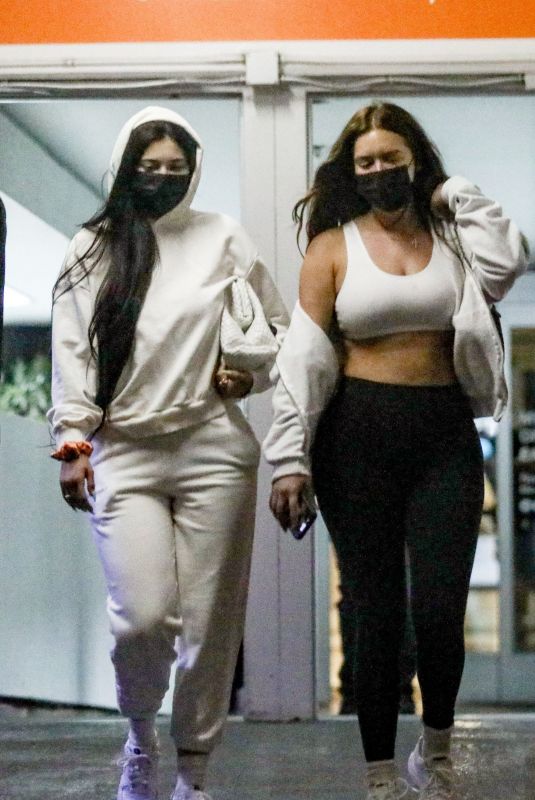 KYLIE JENNER and ANASTASIA KARANIKOLAOU Leaves a Skincare Clinic in Beverly Hills 01/22/2021