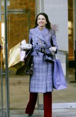 LAURA BENNANTI, SUTTON FOSTER and TESSA ALBERTSON on the Set of Younger in New York 01/18/2021