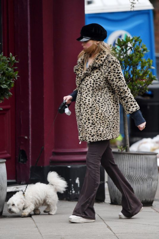 LAURA WHITMORE Out with Her Dog in London 01/18/2021