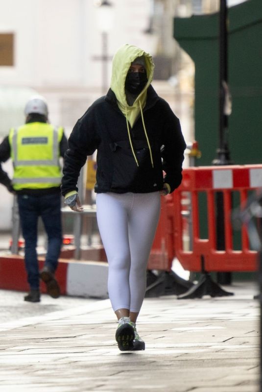 LILY ALLEN Out and About in Knightsbridge 01/28/2021