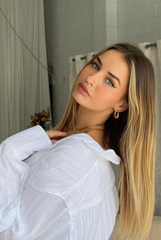 MADI EDWARDS - Instagram Photos 01/08/2021