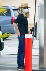 MAG RYAN at a Gas Station in Los Angeles 01/12/2021