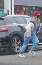 MAISIE SMITH Out and About in Wssex 12/29/2020