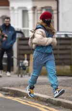 MAISIE SMITH Out and About in Wssex 12/29/2020