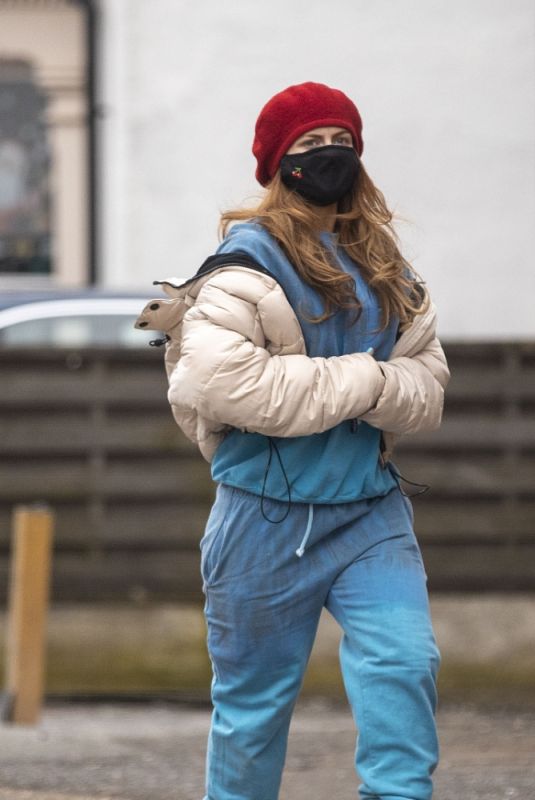 MAISIE SMITH Out and About in Wssex 12/29/2020