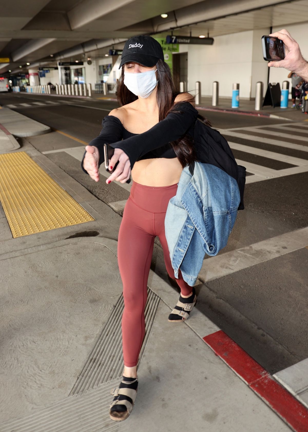 MIYA PONSETTO Arrives at LAX Airport in Los Angeles 01/10 