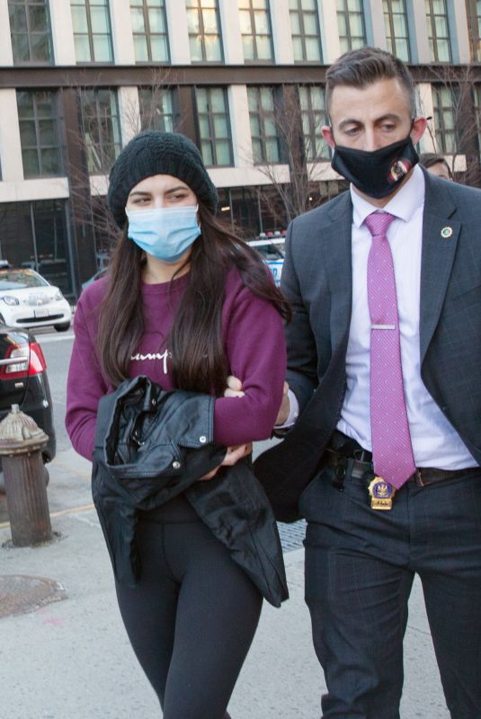 MIYA PONSETTO Out in New York 01/09/2021