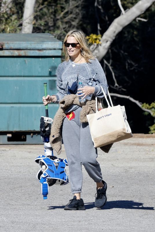 MOLLY SIMS at a Softball Class in Pacific Palisades 01/24/2021