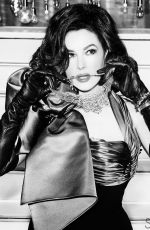 MONICA BELLUCCI for Sorbet Magazine by Ellen Von Unwerth Issue 30 Winter 2020/21