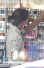 NATALIE PORTMAN at a Nail Salon in Sydney 01/24/2021