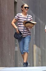 NATALIE PORTMAN Out and About in Sydney 01/18/2021