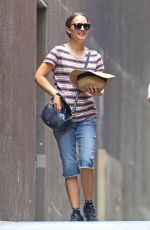 NATALIE PORTMAN Out and About in Sydney 01/18/2021