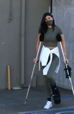 NICOLE WILLIAMS Leaves a Physical Therapy Clinic in West Hollywood 01/21/2021