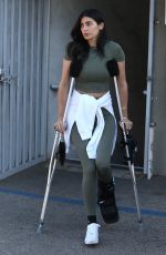 NICOLE WILLIAMS Leaves a Physical Therapy Clinic in West Hollywood 01/21/2021