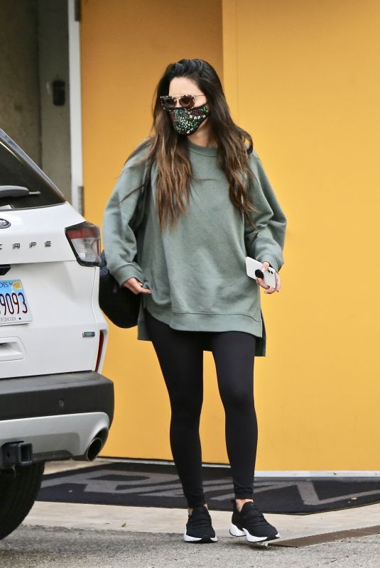 OLIVIA MUNN Leaves a Gym in West Hollywood 01/22/2021