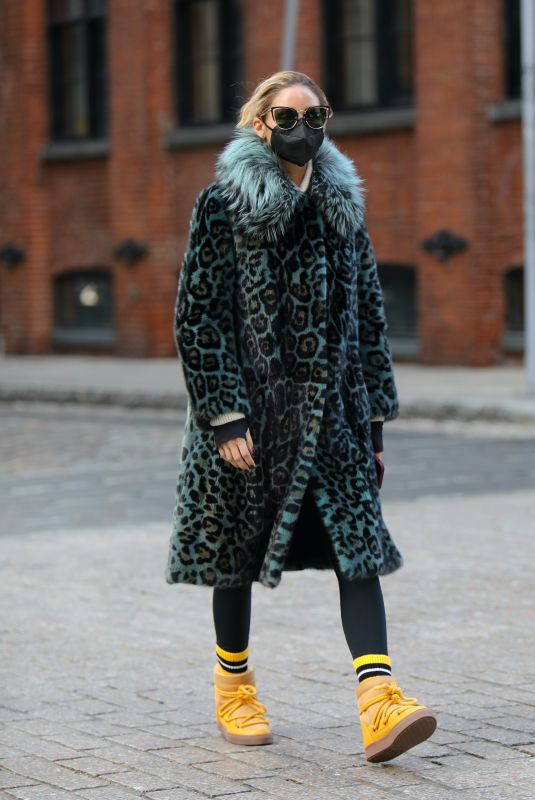 OLIVIA PALERMO Out and About in Brooklyn 01/19/2021