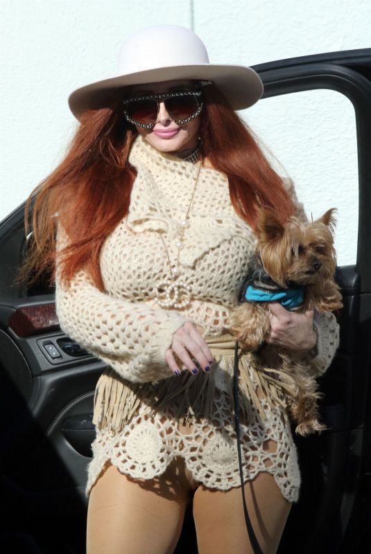 PHOEBE PRICE at Petco in Los Angeles 01/20/2021
