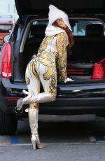PHOEBE PRICE Shopping at Ralph