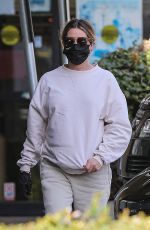 Pregnant ASHLEY TISDALE at CVS Pharmacy in Beverly Hills 01/05/2021