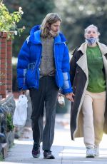 Pregnant ELSA HOSK and Tom Daly Out for Breakfast in Pasadena 01/24/2021