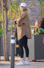 Pregnant ELSA HOSK at Blue Bottle Coffee in Studio City 01/01/2021