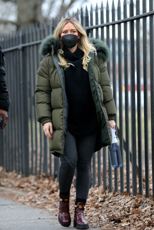 Pregnant HILARY DUFF on the Set of Younger in New York 01/09/2021