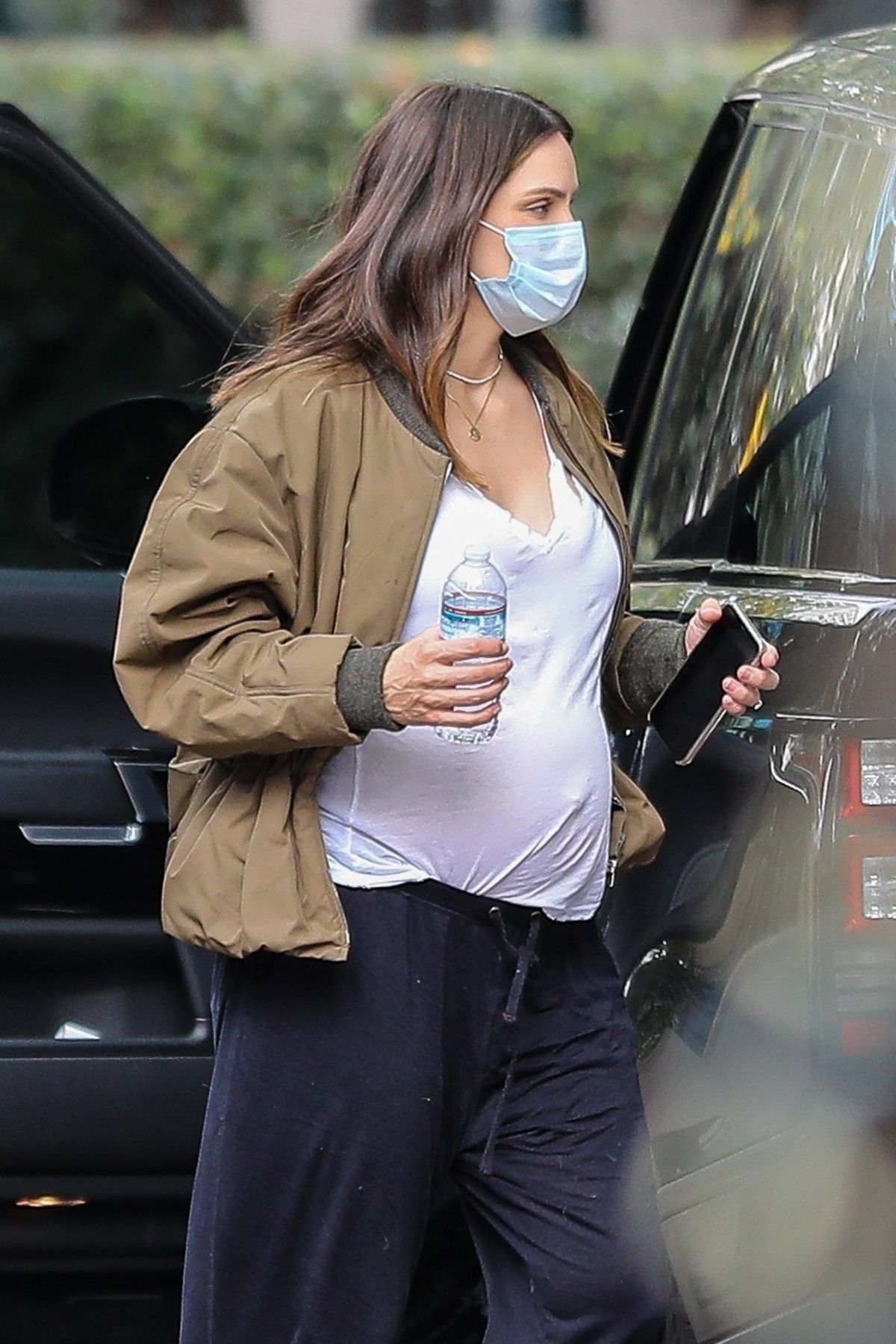 Pregnant KATHARINE MCPHEE Out and About in Beverly Hills 01/29/2021 ...