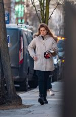 PRINCESS BEATRICE Out Shopping in Notting Hill 01/21/2021