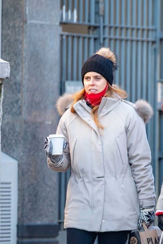 PRINCESS BEATRICE Out Shopping in Notting Hill 01/21/2021