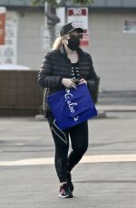 REBEL WILSON Shopping at Gelson