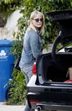ROBIN WRIGHT Arrives to Her Home in Los Angeles 01/15/2021