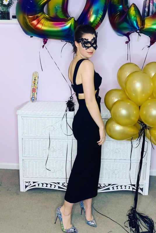 SAMI GAYLE - Instagram Photos and Video 01/02/2021