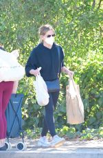 SARAH MICHELLE GELLAR Arrives at a Gym in Los Angeles 01/17/2021